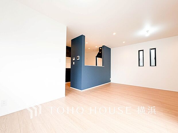 集いの場、憩いの場としての快適性を求めたやすらぎの空間です。