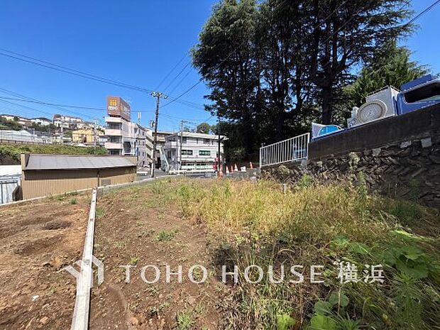 表現された空間は豊かな光と風を纏い、暮らしの時間を豊かにしてくれます。(2026年6月撮影)