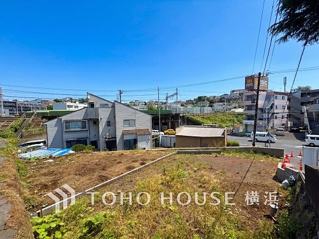 良質な環境に暮らす永住の邸がここに誕生します。(2026年6月撮影)