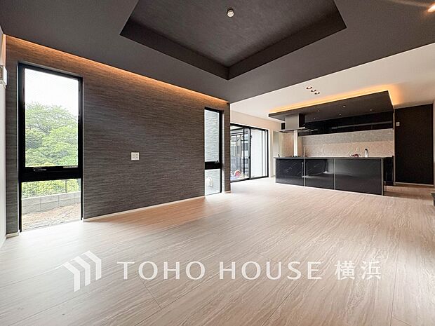 集いの場、憩いの場としての快適性を求めたやすらぎの空間です。