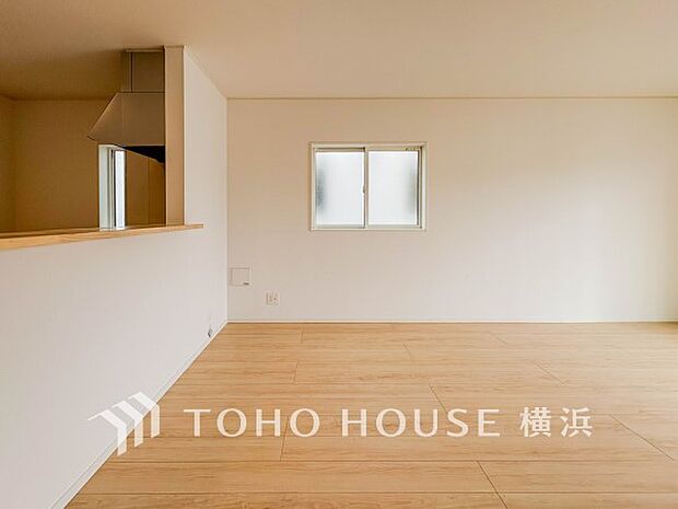 話に夢中になりすぎて、ついつい時を忘れてしまう。そんな束の間の幸せを感じさせてくれる場所。