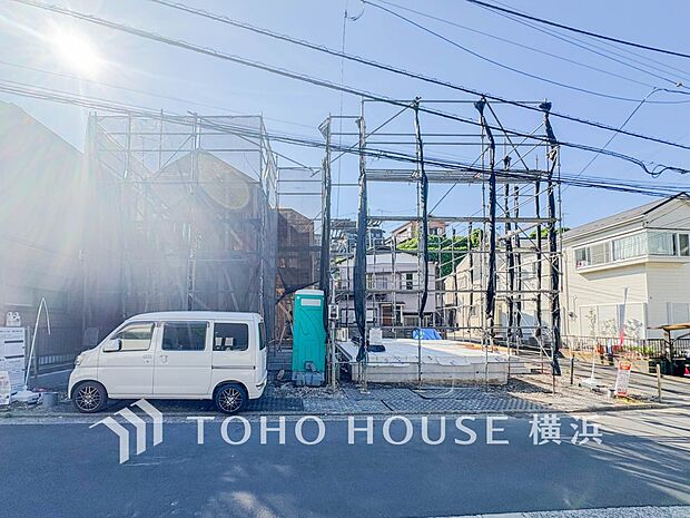 快適さや豊かさはもちろん、未来まで考えた家造りをテーマに建築されます。（2026年6月撮影）