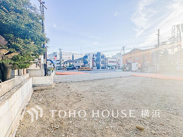 良質な環境に暮らす永住の邸がここに誕生します。（2026年6月撮影）