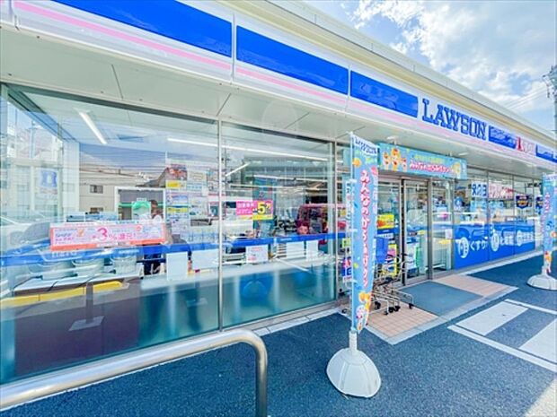 ローソン川崎東小倉店 200m オリジナルブランド商品やホットスナック・コーヒーも人気です。