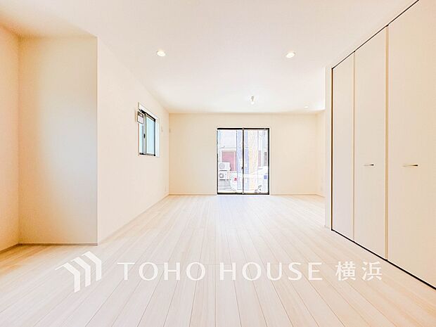 集いの場、憩いの場としての快適性を求めたやすらぎの空間です。