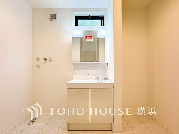 ご家族の1日が始まり、1日の終わりを締めくくる洗面空間。