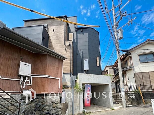 時間のゆとりと空間、爽やかな陽光がもたらす光と風を贅沢なまでに感じる暮らしが始まります。