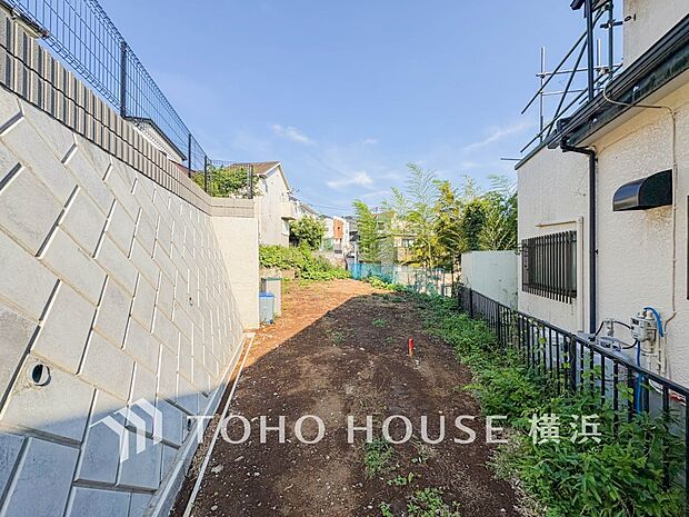 良質な環境に暮らす永住の邸がここに誕生します。（2026年6月撮影）