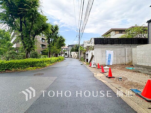 生活利便に優れた住環境に立地し、ゆとりある生活が送れます。