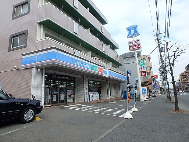ローソン港北師岡店 600m オリジナルブランド商品やホットスナック・コーヒーも人気です。