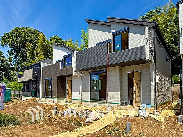 美しい街並みと穏やかな住環境でやすらぎの暮らしを叶えます。(2026年6月撮影)