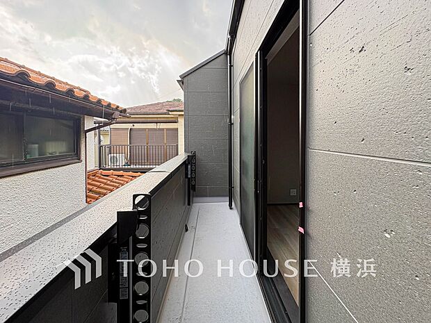 お部屋にも爽やかな風と暖かく柔らかな日差しが差し込み、毎日の暮らしを豊かに彩ります。