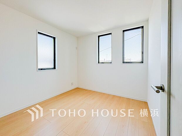 穏やかな寛ぎを届けるお部屋。※生成AIによるイメージです。家具・小物は販売価格に含まれません。
