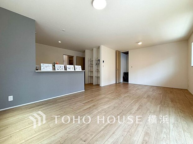 家族と過ごす時間を大切にしたい方にぴったりの明るくゆとりある住空間です。