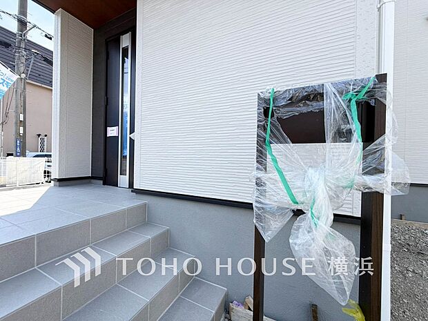 スタイリッシュな外観に見合う、オシャレな郵便受け。毎朝新聞を受け取るのも楽しみになりそう。