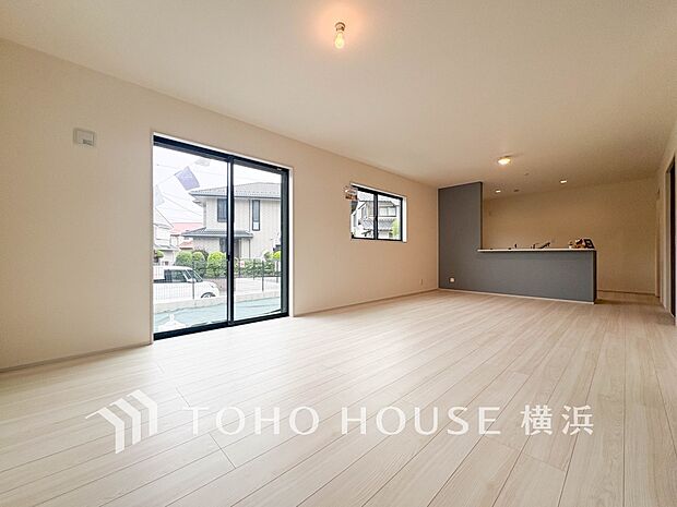 集いの場、憩いの場としての快適性を求めたやすらぎの空間です。
