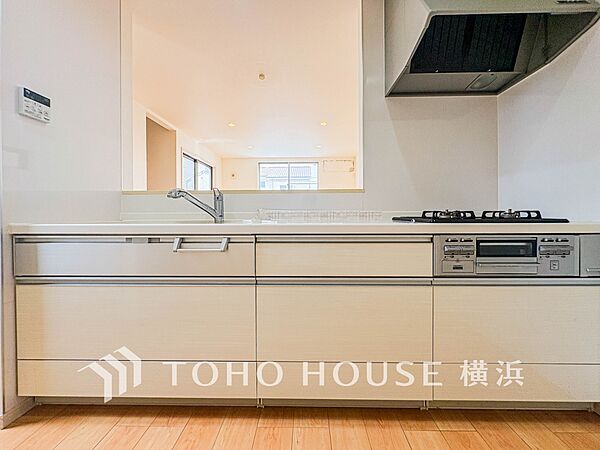 機能性とデザイン性を兼ね備えたシステムキッチン。