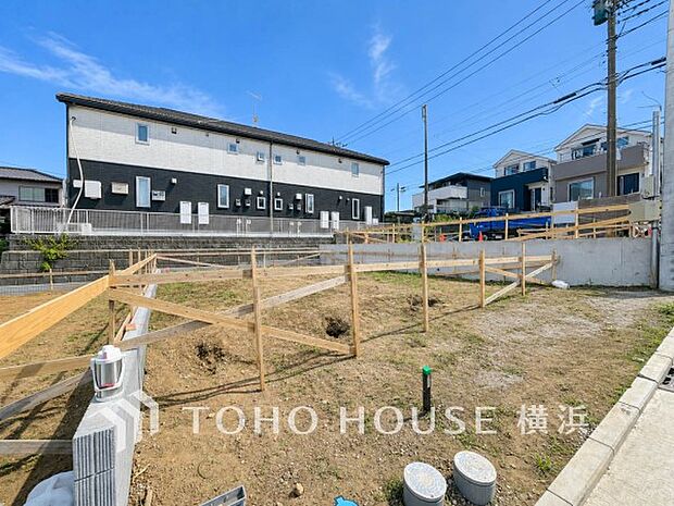 快適さや豊かさはもちろん、未来まで考えた家造りをテーマに建築されます。（2026年6月撮影）