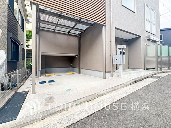 敷地内に駐車スペースがあると、日々の暮らしのをスムーズに運ぶ事が出来ます。