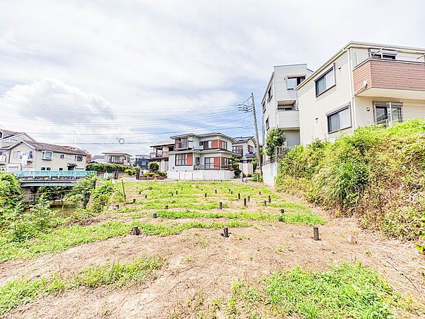 『快適』は家と街と環境が調和した時に訪れると改めて感じさせてくれます。（2026年6月撮影）
