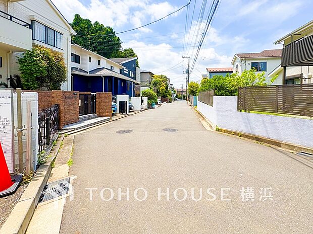 穏やかな住環境で子育てファミリーにもおすすめです。(2026年6月撮影)