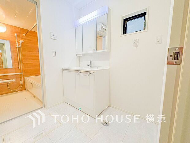 ご家族の1日が始まり、1日の終わりを締めくくる洗面空間。