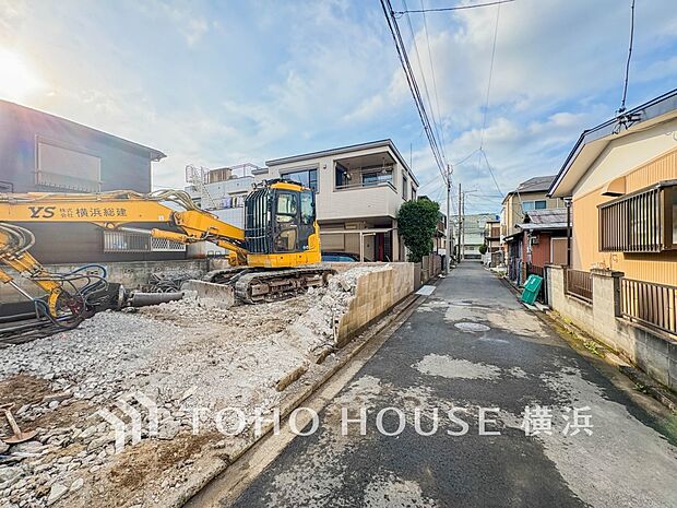 暖かな陽光と爽やかな風がハーモニーを奏でる上質な空間を愉しむ暮らし。（2026年6月撮影）