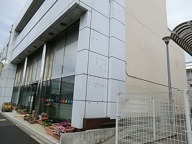 にじいろ保育園釜利谷 550m 海や山を身近に感じることのできる環境にあります。