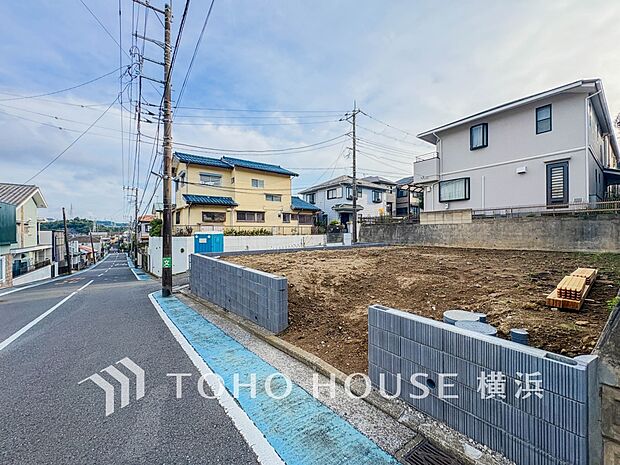 良質な環境に暮らす永住の邸がここに誕生します。（2026年6月撮影）