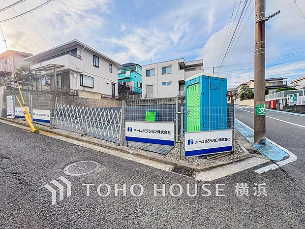 美しい街並みと穏やかな住環境でやすらぎの暮らしを叶えます。（2026年6月撮影）