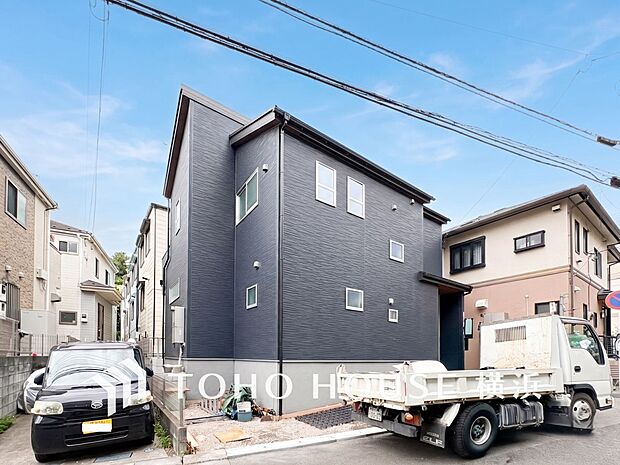 穏やかな住環境で子育てファミリーにもおすすめです。（2026年6月撮影）