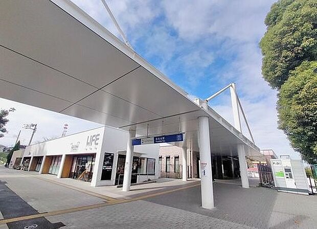 相鉄いずみ野線「弥生台」駅 1040m 南口は再開発が進み、駅・バスターミナル・商業施設をつなぐアーケードが新設されました。