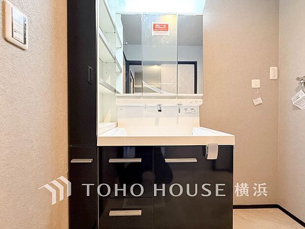 ご家族の1日が始まり、1日の終わりを締めくくる洗面空間。