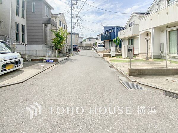 子育て環境、生活利便に優れた住環境に立地し、ゆとりある生活が送れます。