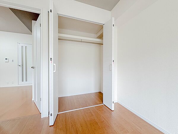 住まいの快適性を左右する収納は欲しい場所に使い勝手のよい収納を確保しています。