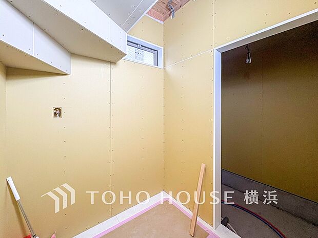 ご家族の1日が始まり、1日の終わりを締めくくる洗面空間。(2026年6月撮影)