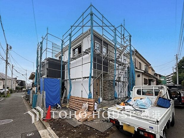 十分な広さのカースペースは、お車2台分の広さがあります。（2026年6月撮影）