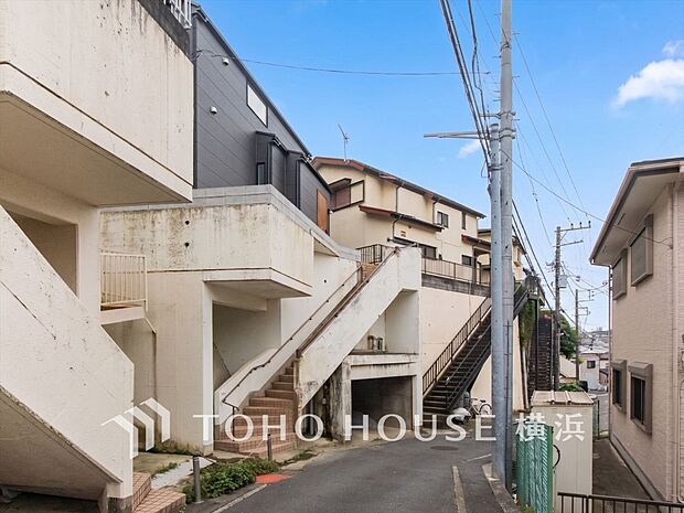 子育て環境、生活利便に優れた住環境に立地し、ゆとりある生活が送れます。