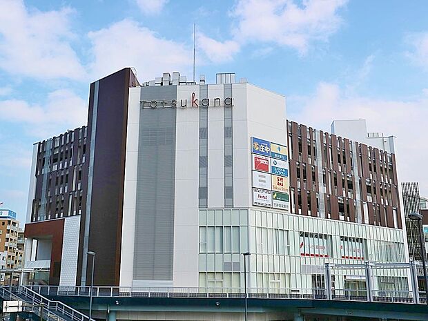 トツカーナモール 1300m 東急プラザと隣接しており、ファッション・レストランなど幅広く展開されています。