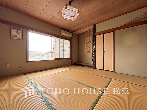 「家族団らん」 「来客時の客間」 等々多目的なスペースとして活用出来る便利な空間です。