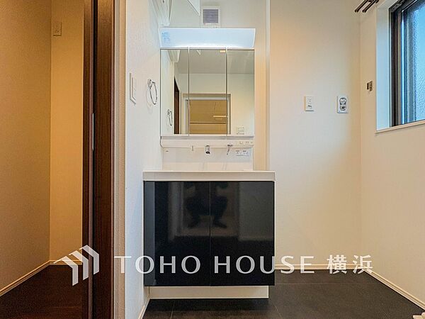 一日の始まりと終わりを心地よく演出してくれる、多彩な機能が備えられたパウダールーム。