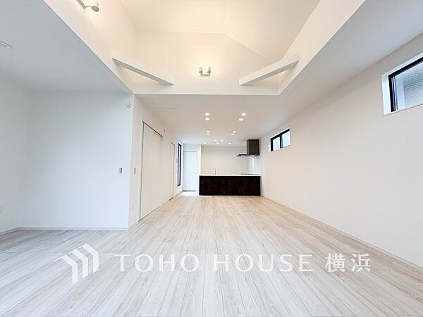 集いの場、憩いの場としての快適性を求めたやすらぎの空間です。