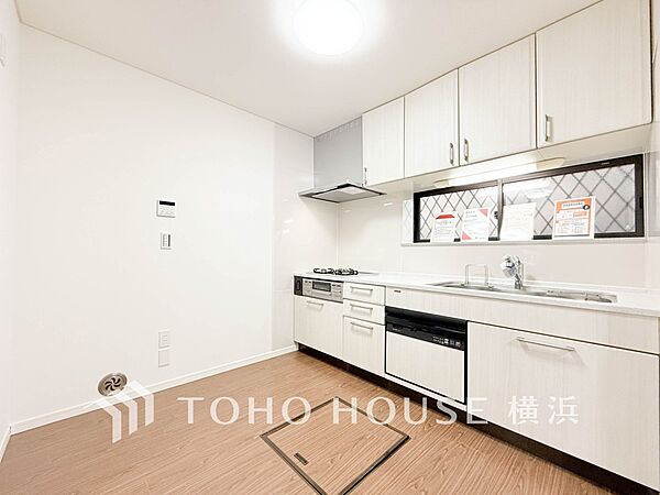 機能性とデザイン性を兼ね備えたシステムキッチン。