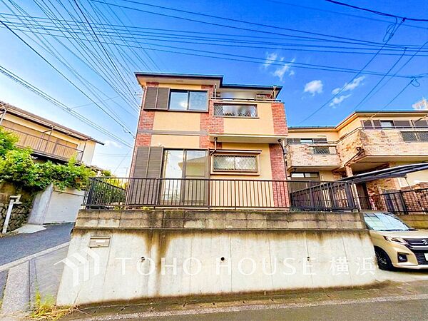 穏やかな住環境で子育てファミリーにもおすすめです。（2026年6月撮影）