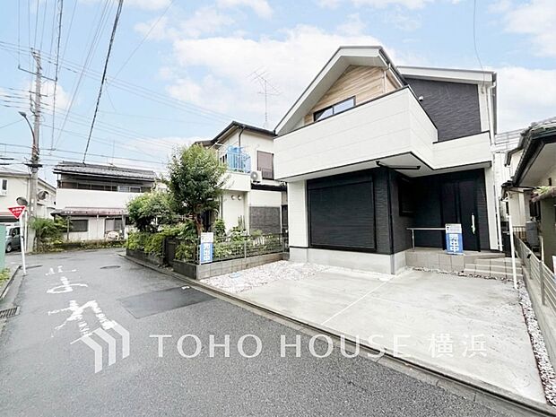 お住まいの顔となる玄関。住まう方のプライドを満たすクオリティを備えています。