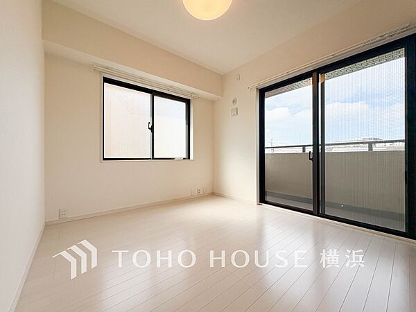 穏やかな寛ぎを届ける上質仕様のゆとりあるお部屋。心豊かにできるプライベート空間。