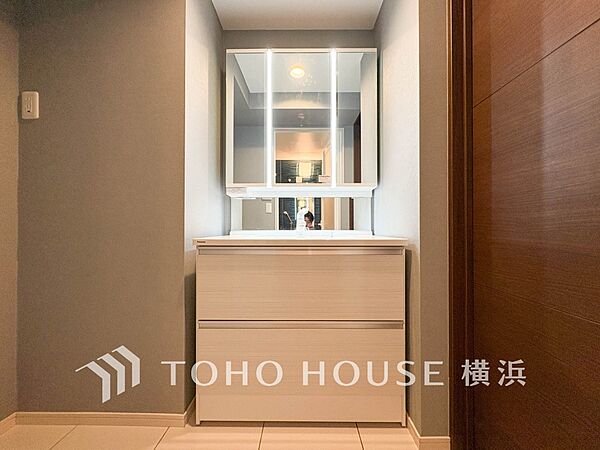 ご家族の1日が始まり、1日の終わりを締めくくる洗面空間。
