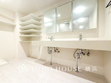 一日の始まりと終わりを心地よく演出してくれる、多彩な機能が備えられたパウダールーム。