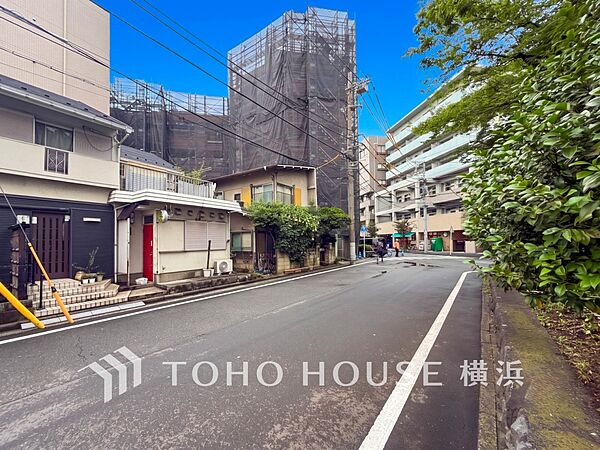 生活利便に優れた住環境に立地し、ゆとりある生活が送れます。