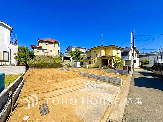 暖かな陽光と爽やかな風がハーモニーを奏でる上質な空間を愉しむ暮らし。(2026年6月撮影)